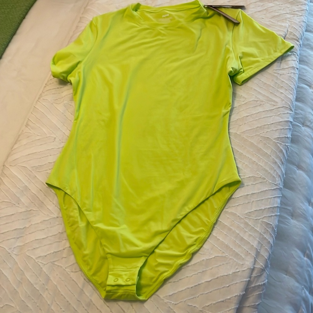 Skins Bodysuit 🍀 brand new 💚